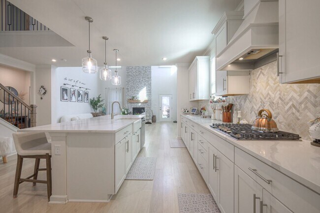 Foto del edificio - Beautiful 4 bed 3.5 bath over 3000 sq. ft. home with lots of upgrades in Mt. Juliet.  Perfect ent...