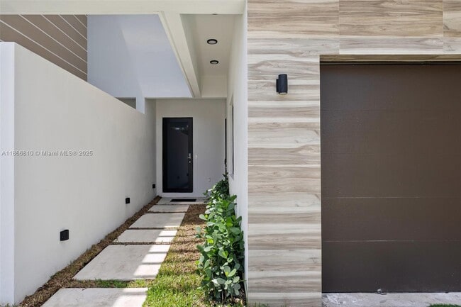 Foto del edificio - 1152 SW 22nd Terrace