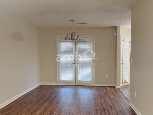 Foto del edificio - 3052 Lake Park Trail