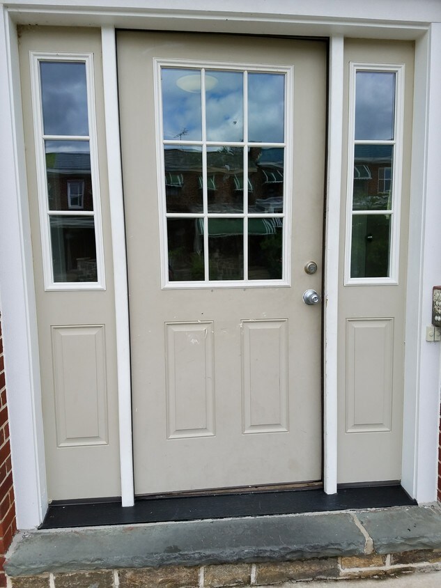 Foto principal - 2651 Kennedy Ave