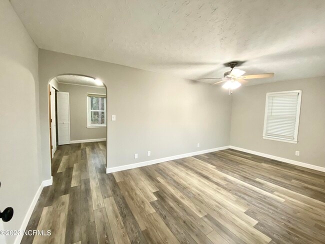 Building Photo - 2609 Dawson Cabin Rd