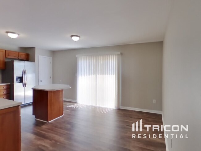 Foto del edificio - 1421 Locke Bend