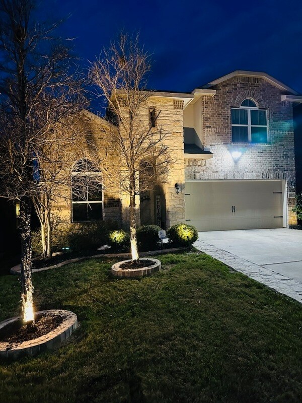 Building Photo - 6051 Akin Cir