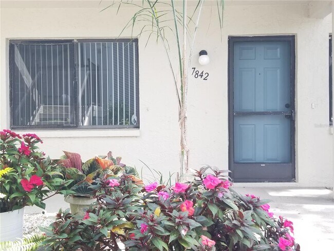 Foto del edificio - 7842 Eagle Creek Dr