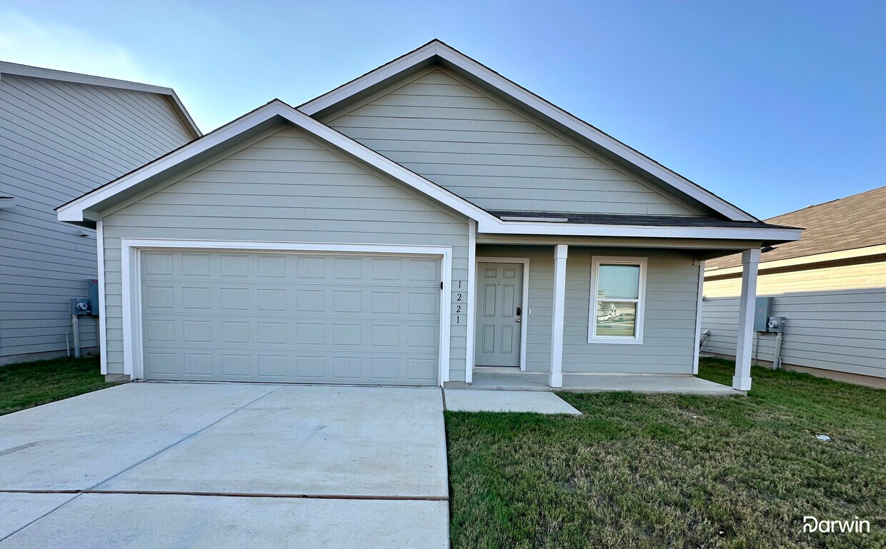 Primary Photo - 1221 Donaire Ln