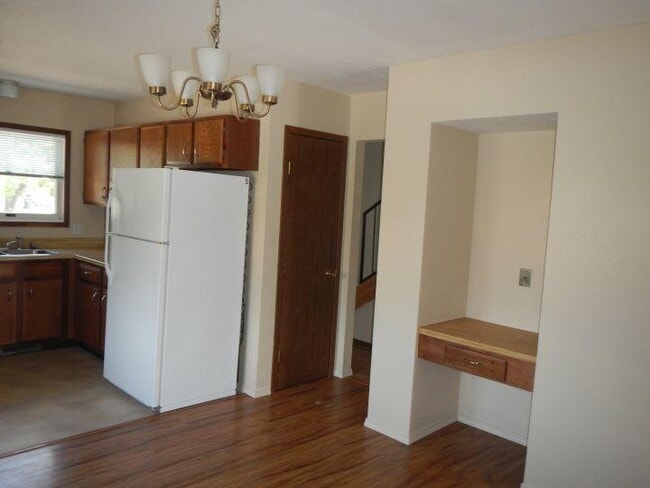 Building Photo - 2 bedroom in Billings MT 59102