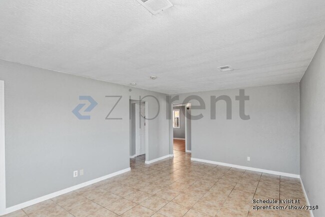 Foto del edificio - 166 S 37th St