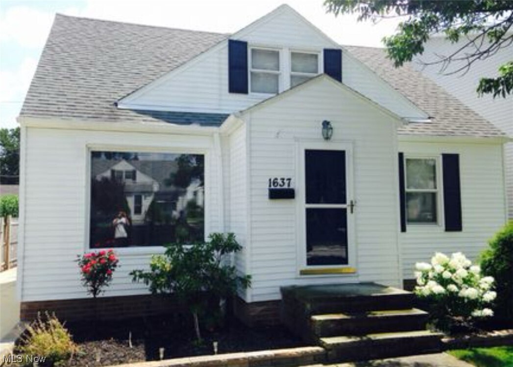 1637 Fruitland Ave, Mayfield Heights, OH 44124 House Rental in
