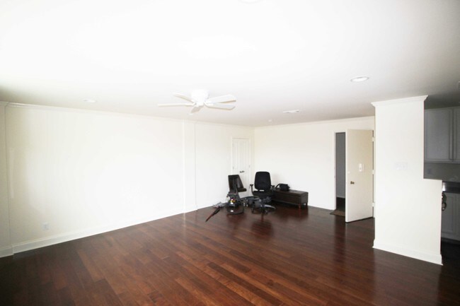 Foto del edificio - 2511 St Charles Ave