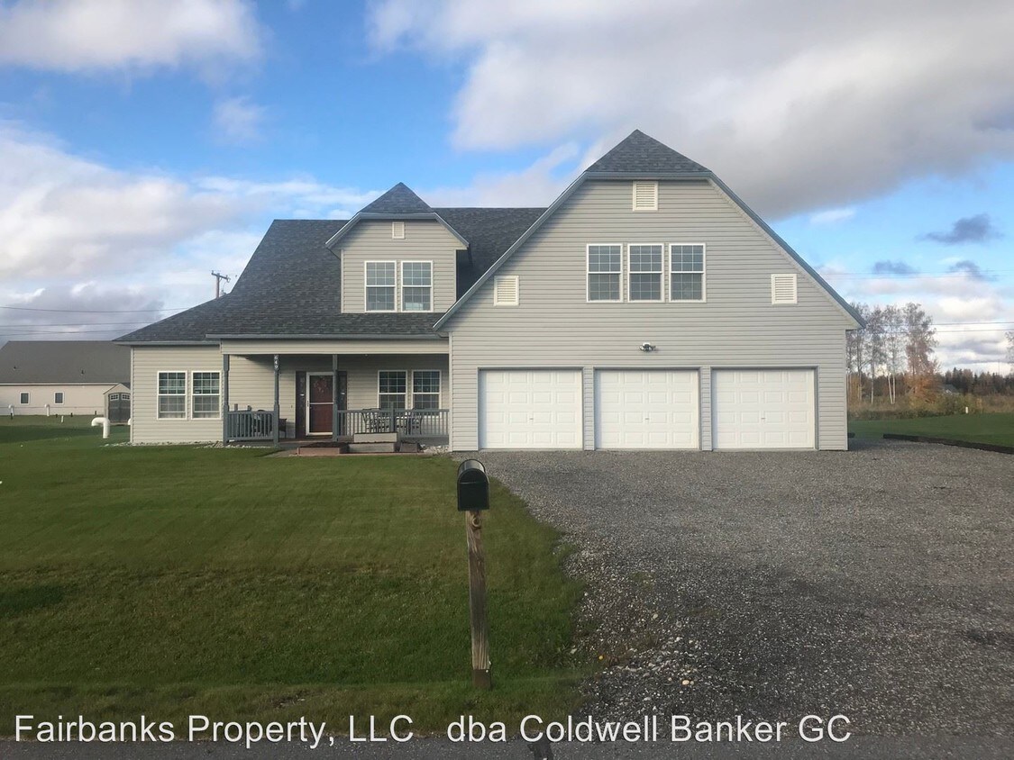 Foto principal - 4 br, 3 bath House - 649 W. 5th Ave