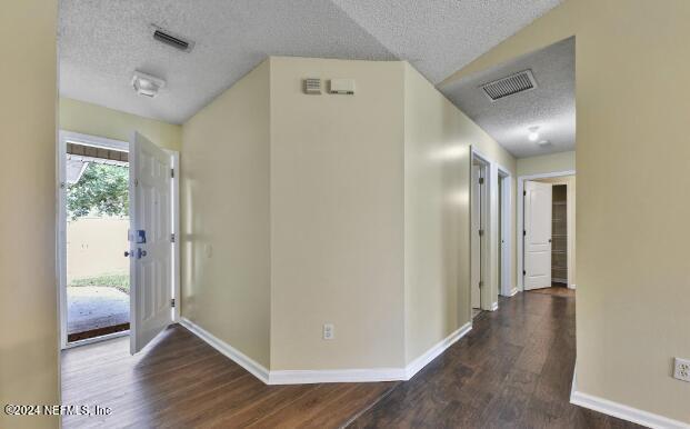 Foto del edificio - 6487 Crimson Leaf Ln