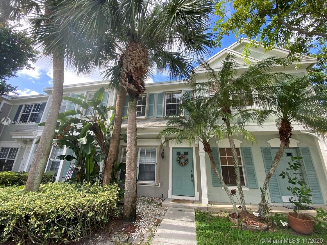 8037 Sanibel Dr, Tamarac, FL 33321 Townhome Rentals in Tamarac FL