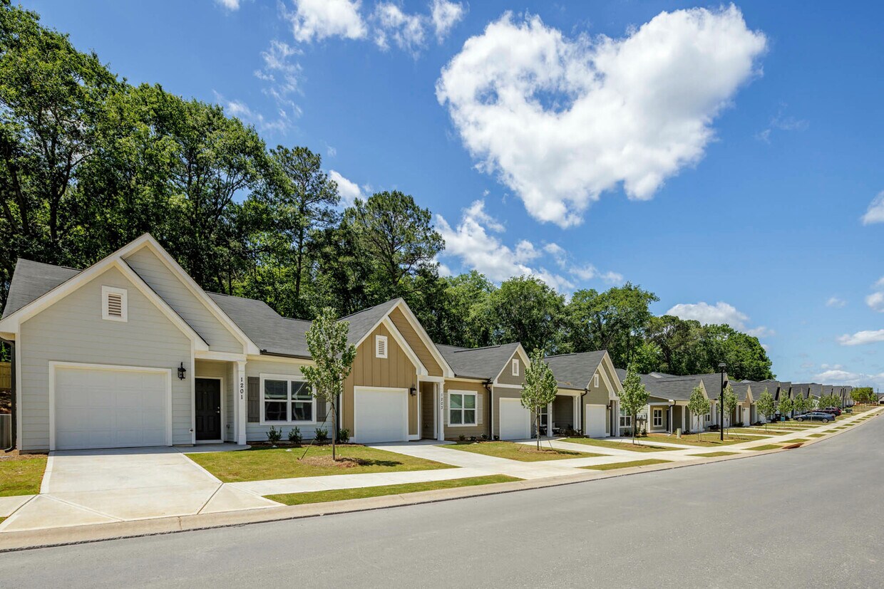 The Cottages at Southampton Townhomes for Rent Hampton, GA