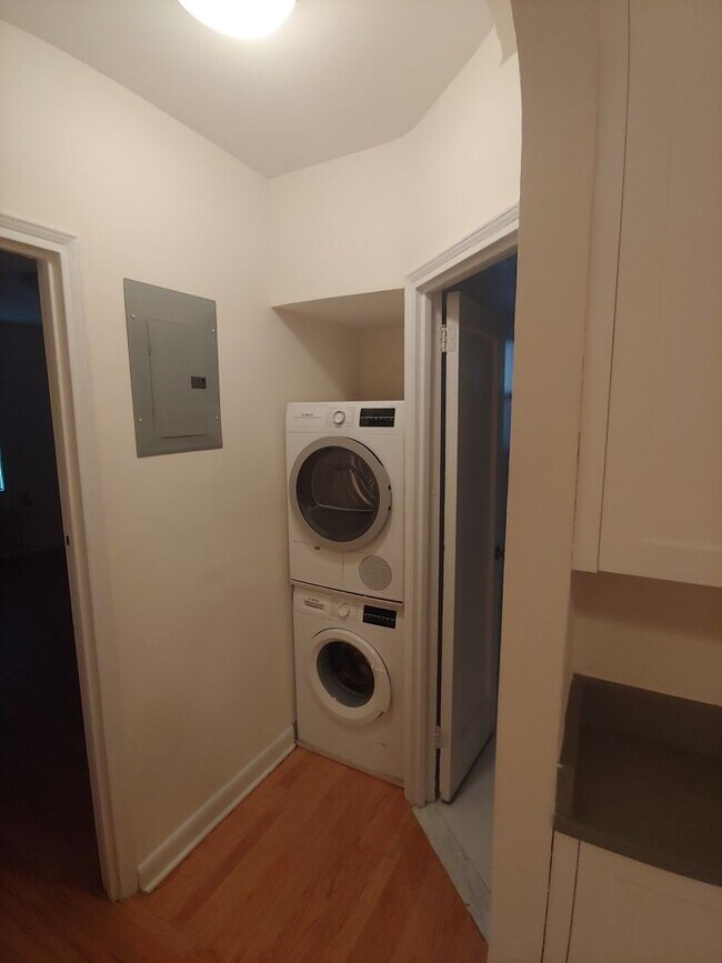 Foto del edificio - 43-24 43rd St