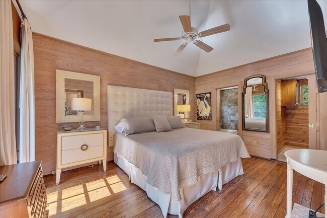 Foto del edificio - 2538 Parkside Dr NE