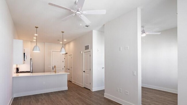 Foto del edificio - 2 bedroom in Brookhaven GA 30319