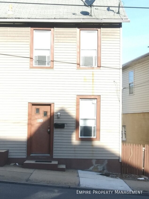 832 Wyandotte St, Bethlehem, PA 18015 House Rental in Bethlehem, PA