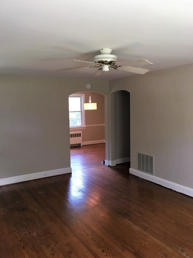 Building Photo - 3910 Cary Street Rd