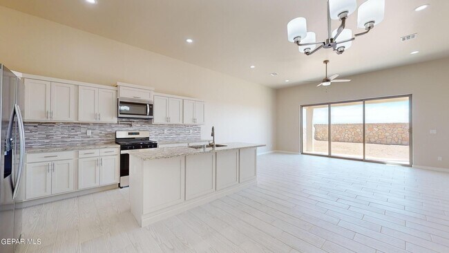 Foto del edificio - 11118 Blue Eyed Grass St