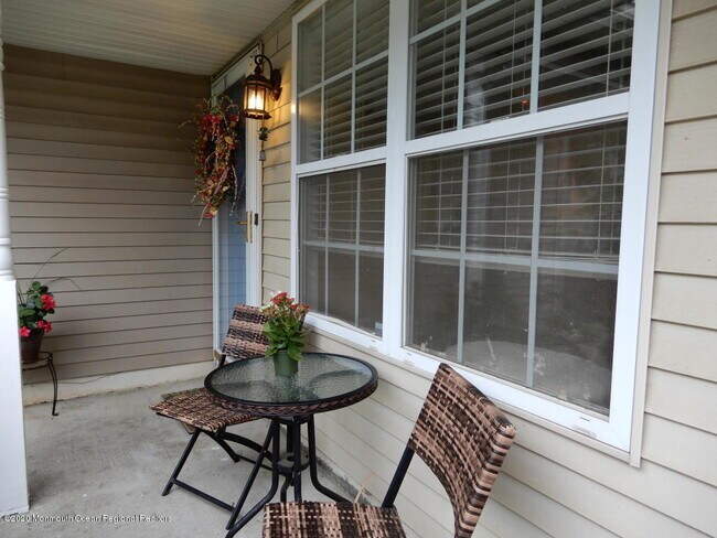 Foto del edificio - 597 Woodbine Ln