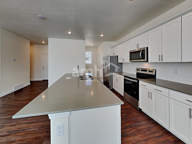 Foto del edificio - 6084 W Copper Hawk Dr