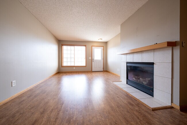 Building Photo - 102 Horizon Dr