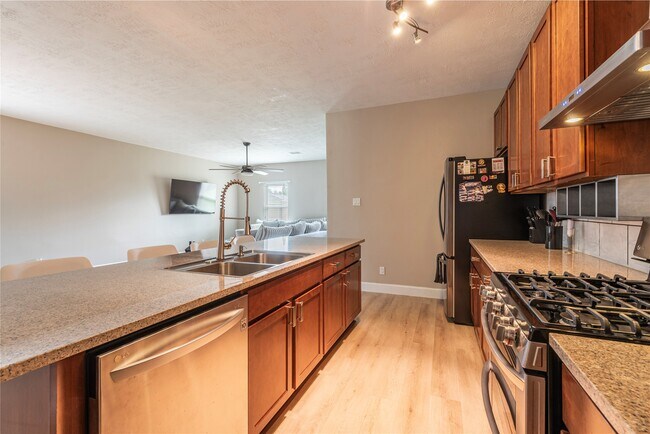 Foto del edificio - 111 Rustic Colony Ln