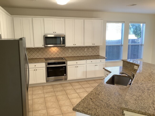 Building Photo - 1715 Ash Ln