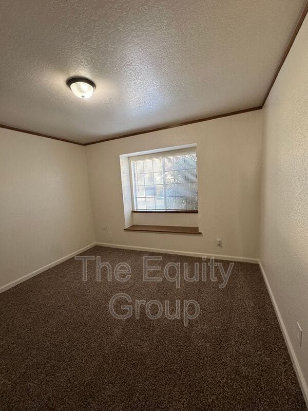 Foto del edificio - 736 S Linwood St