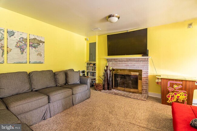 Building Photo - 4605 Blagden Terrace NW