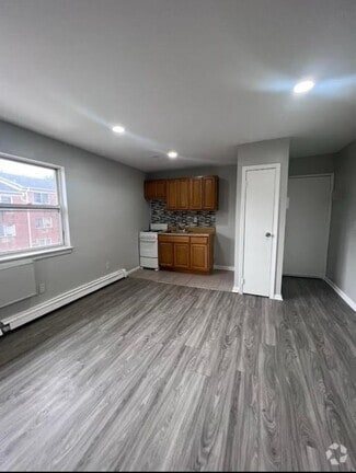 Building Photo - 386 Stuyvesant Ave.