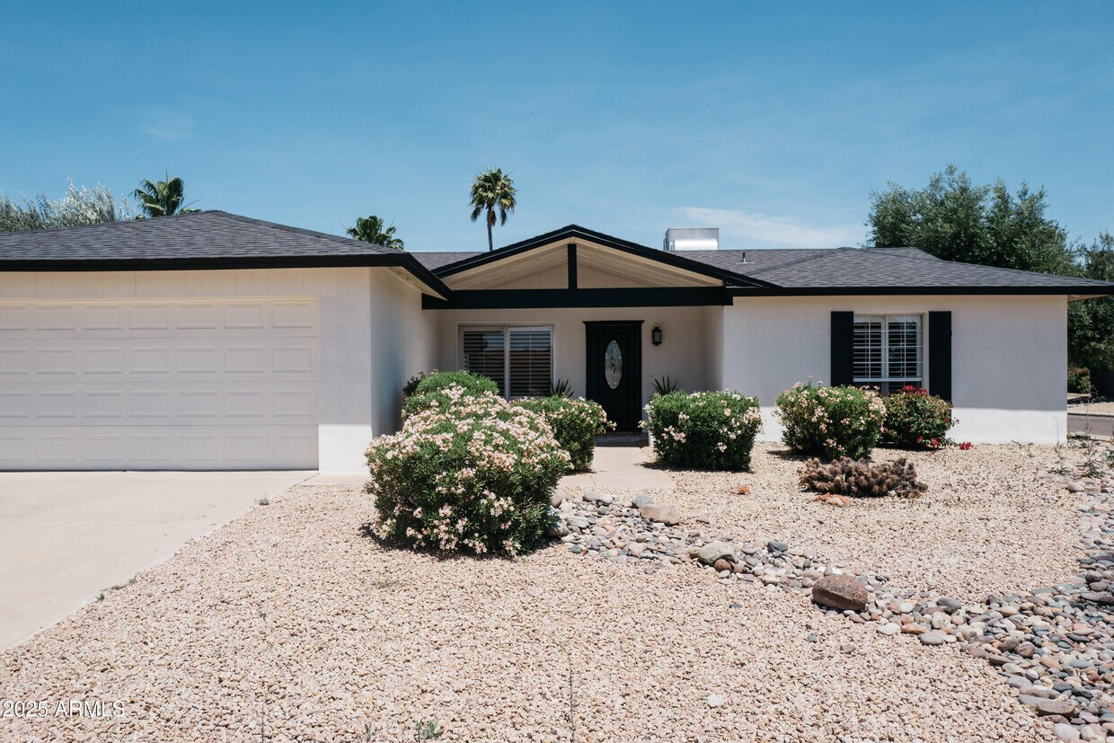 Foto principal - 4944 E Andora Dr