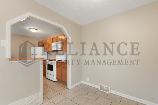 Building Photo - 5108 E Pawnee St
