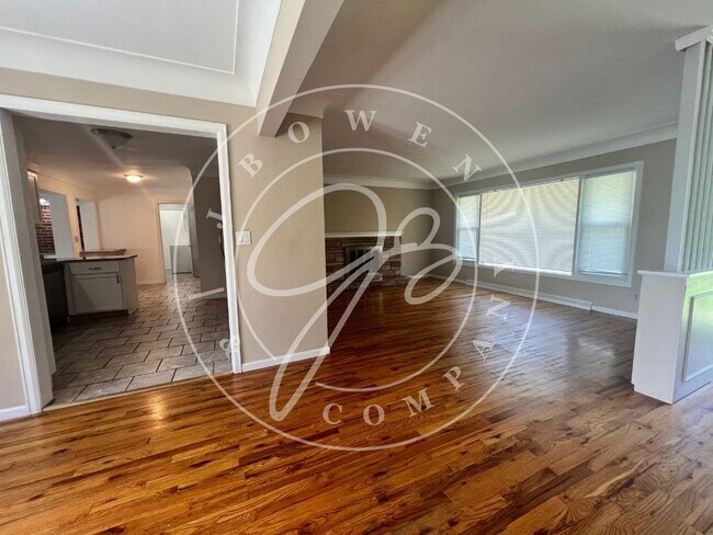 Foto del edificio - "Charming 4-Bedroom Washington Local Gem w...