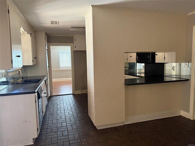 Foto del edificio - 2915 Canterbury Ct