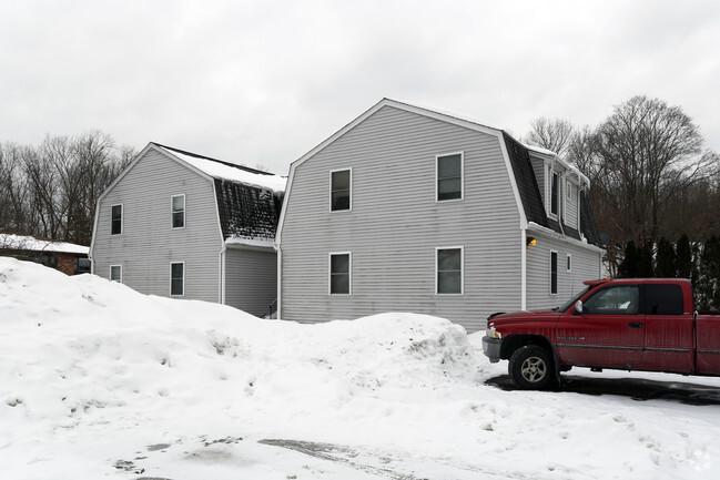 Building Photo - 7-13 Farnum St