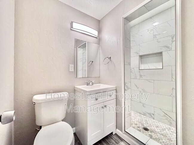 Foto del edificio - 2825 NW 18th St