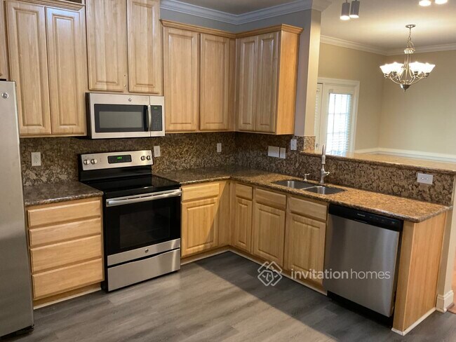 Foto del edificio - 9605 Waterwood Ct