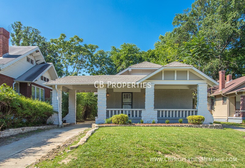 Primary Photo - Crosstown Rental Home!