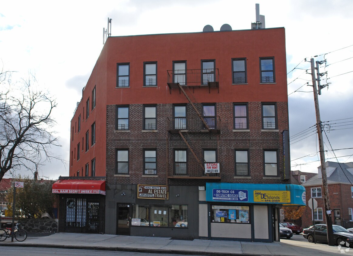 Foto del edificio - 1450 E Gun Hill Rd