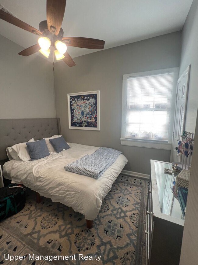 Foto del edificio - 4 br, 2.5 bath Apartment - 7522 Burthe Str...