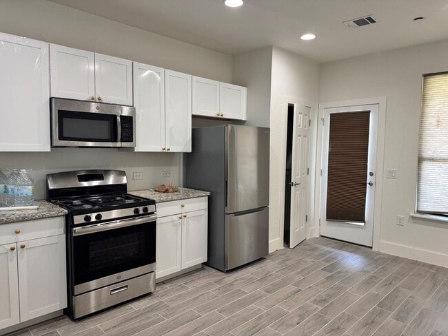 Building Photo - 11415 Culzean Castle Dr