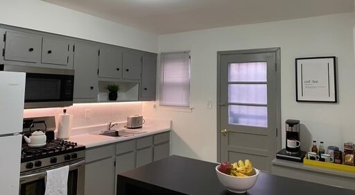 Building Photo - 7408 Ditmars Blvd