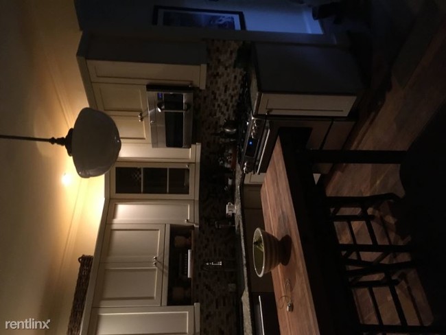 Foto del edificio - 4 br, 1.5 bath House - 338 Barrington Street