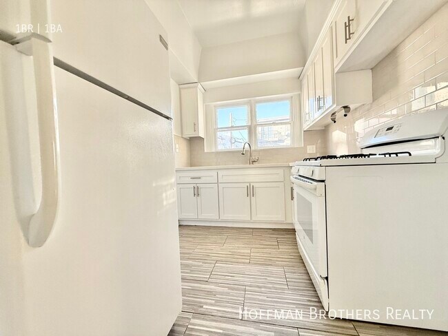 Foto del edificio - 5447 1/2 Harold Way