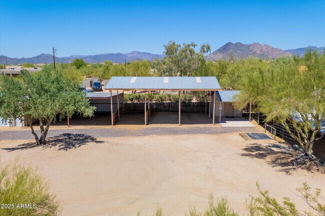Foto del edificio - 6006 E Wildcat Dr