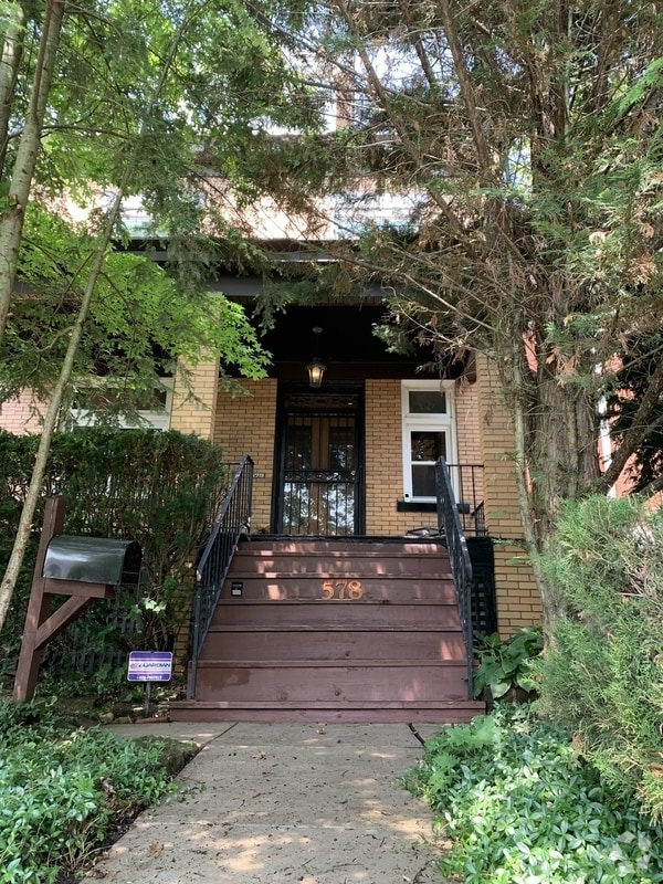 Building Photo - 578 Orchard Ave