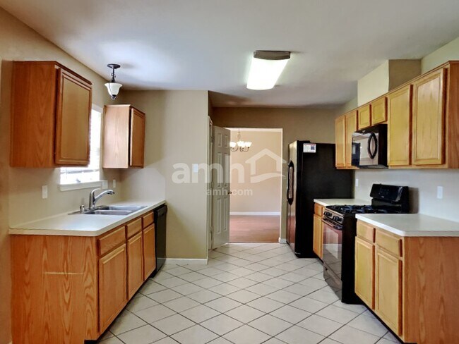 Building Photo - 31106 Perlican Dr