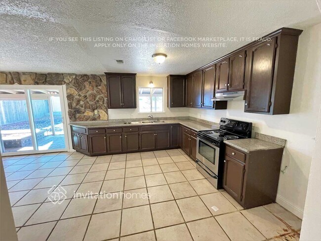 Foto del edificio - 14455 E Juniper Ave