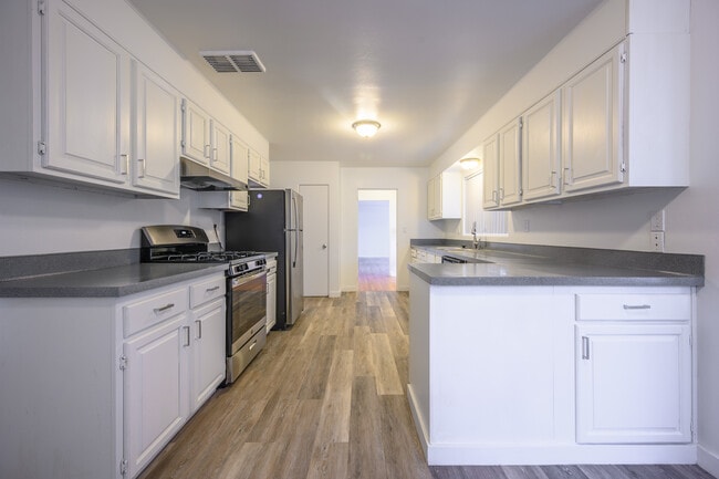 Building Photo - The York